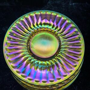 Set of 4 Vintage Carnival Glass Desert plates in Marigold